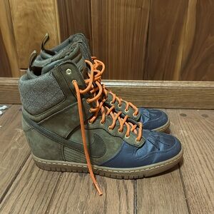 Nike Dunk Sky Hi Wedge Boots size 10.5